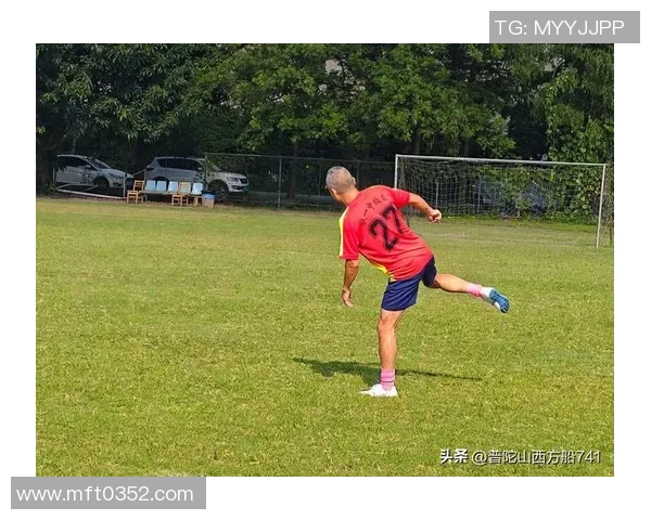 商晨足球引领新风潮助力青少年成长与足球梦想的实现